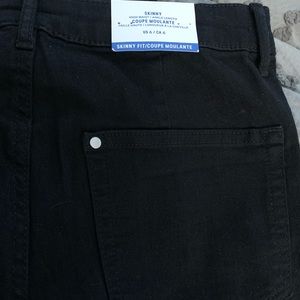 Black skinny jeans